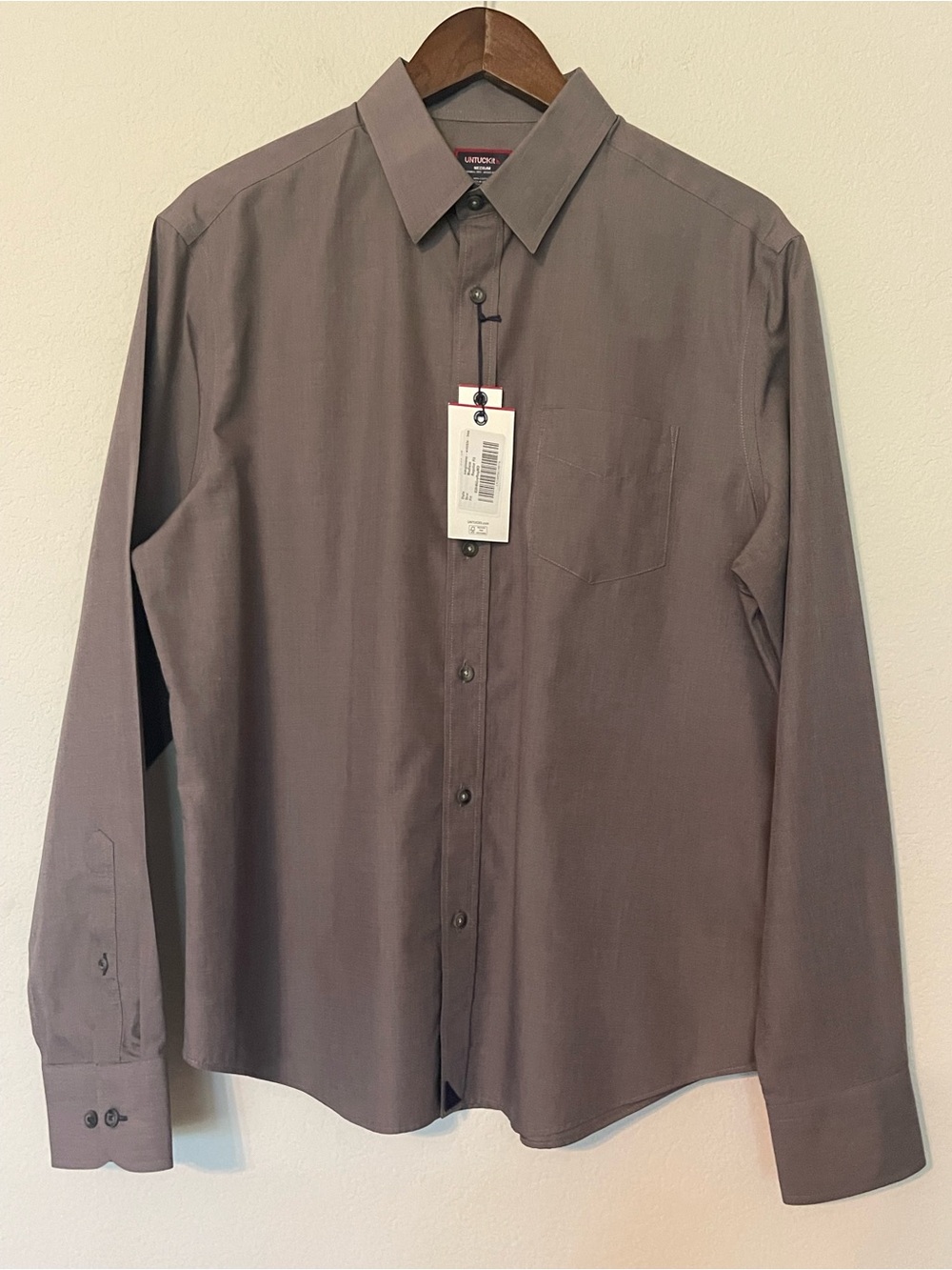 UnTuckit Men’s Long Sleeve Button Down Shirt Size Medium Wrinkle Free